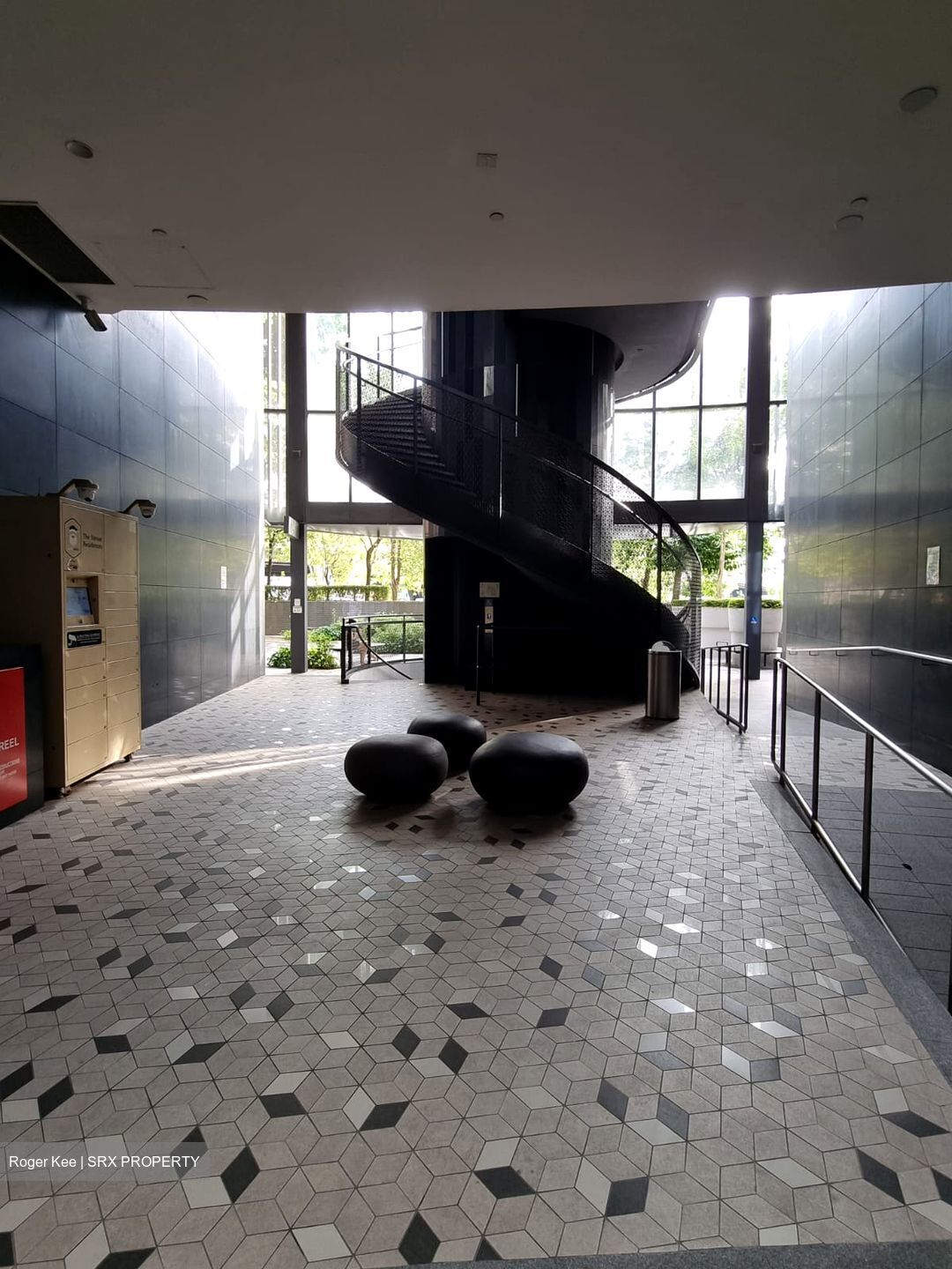 The Venue Shoppes (D13), Retail #524858021